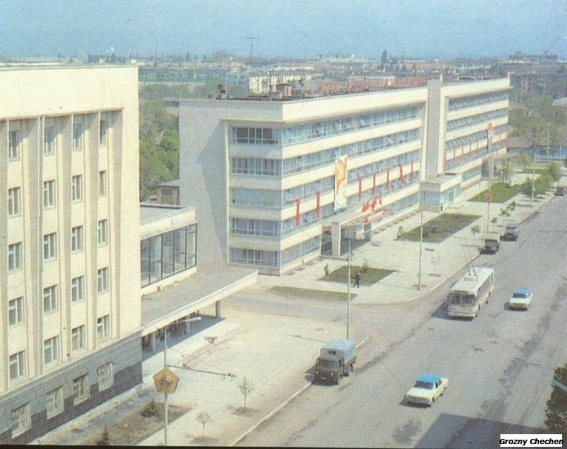 Старый город Грозный, улица
Ключевые слова: старый,грозный,улица