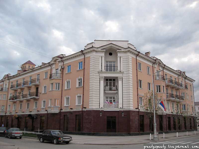 Востановленный дом в городе Грозный
Востановленный дом в городе Грозный
Ключевые слова: грозный,дом,чечения