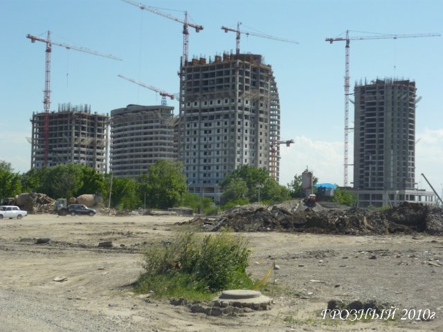 Город Грозный 2010 год
Начало стройки в г. Грозном в 2010 году
Ключевые слова: грозный,стройка,чечения