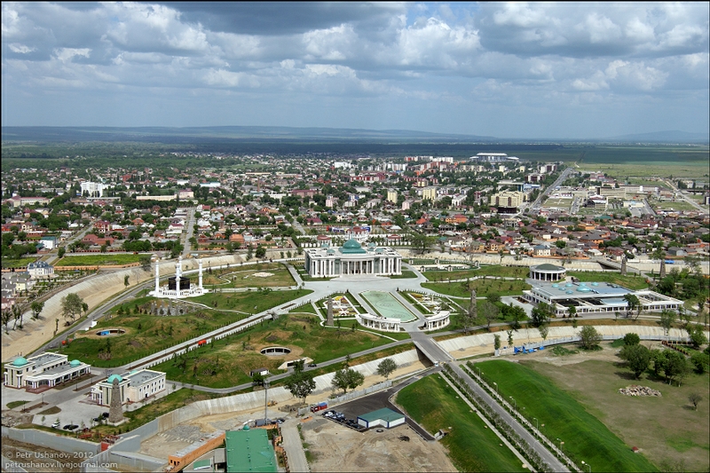 Grozny. Chechenskaya Respublica
Photo Petr Ushanov 2012 
Ключевые слова: grozny checheniya photo
