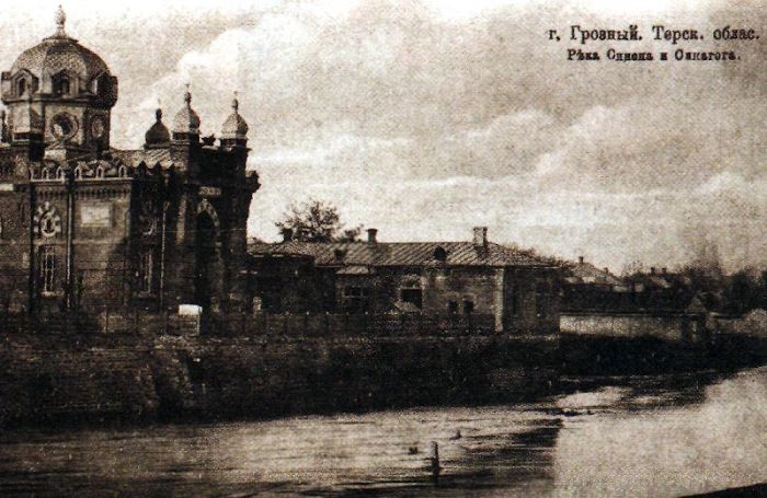 Город Грозный. Терская область
Старый город Грозный, Терская область
Ключевые слова: старый,грозный,терек
